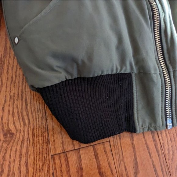Moose Knuckles Debbie Bomber Jacket Small Olive - Picture 2 of 11